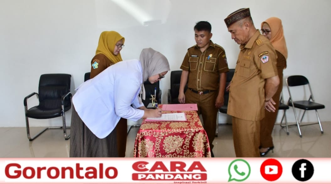 28 Direktur Rumah Sakit Bumi Panua (RSBP) resmi dijabat oleh dr. Dian Ikagustina Tambunan, Sp.A, M.Ked. Surat Keputusan Pelaksana Tugas (PLT) diserahkan langsung oleh Bupati Pohuwato, Saipul A. Mbuinga