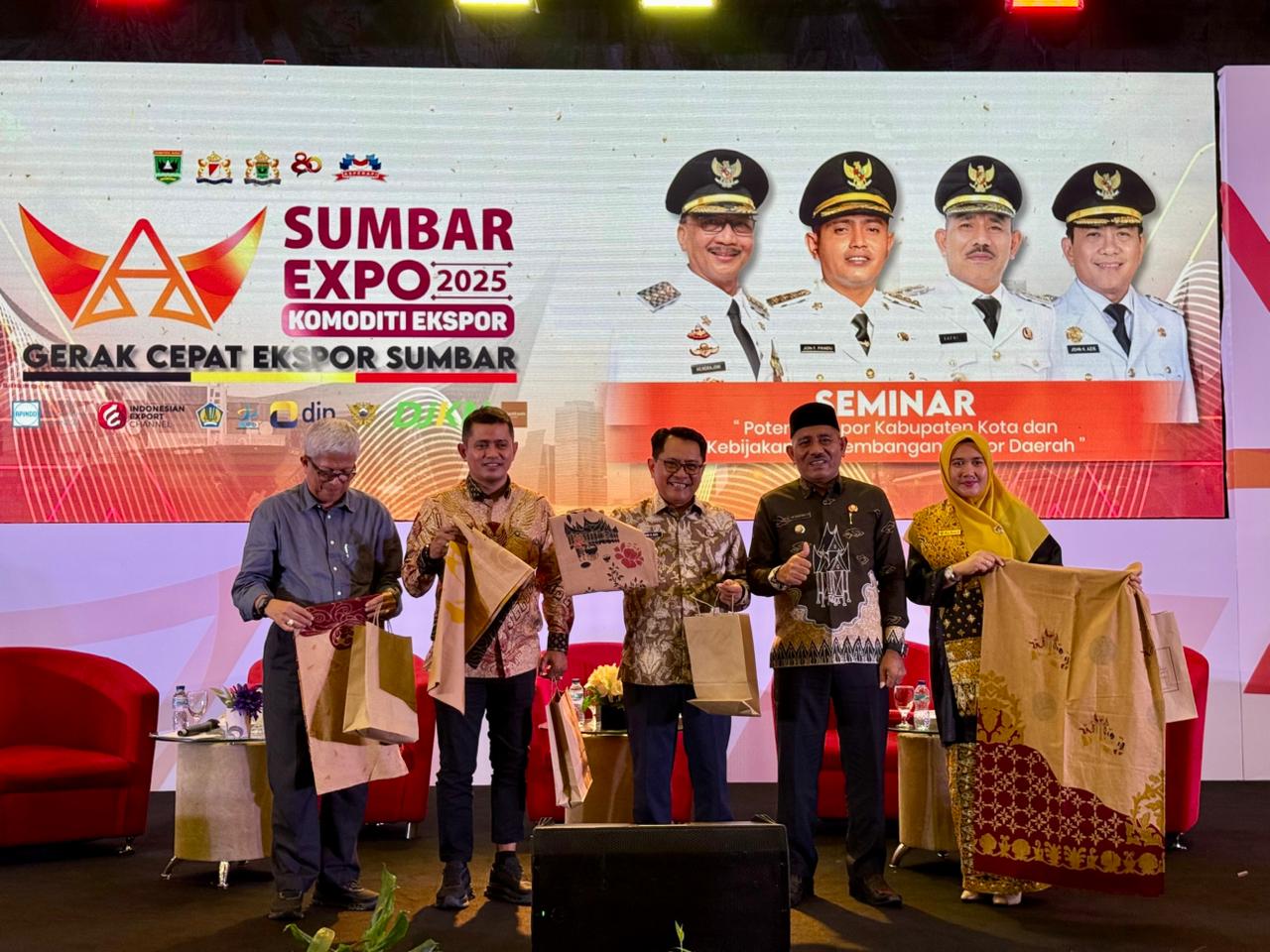 28 Bupati Solok Jon Firman Pandu Jadi Narasumber pada Seminar Sumbar Ekspo 2025, Angkat Tema Komoditi Ekspor